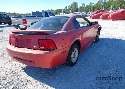 1999 Ford Mustang z USA, uszkodzony, nr VIN 1FAFP4042XF122937